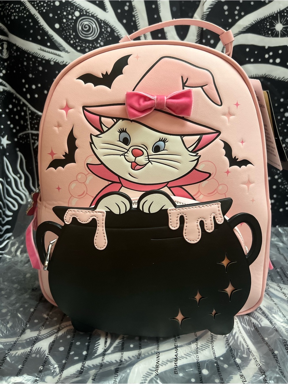 BNWT!! Exclusive! Light Up Her Universe Disney Marie Cat Witch Cauldron Backpack